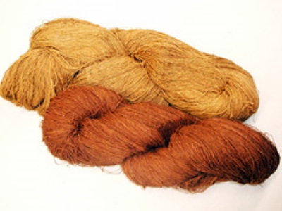 蓮の糸で紡ぐ織物